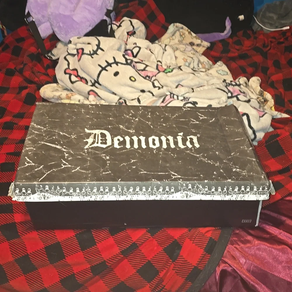 Demonia Wide calf boots - Picture 4 of 5